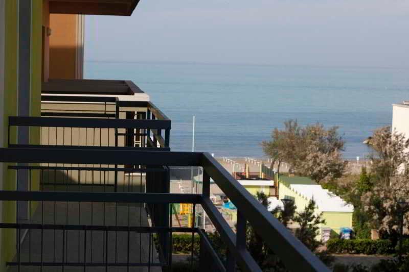Hotel Italy Misano Adriatico Dış mekan fotoğraf