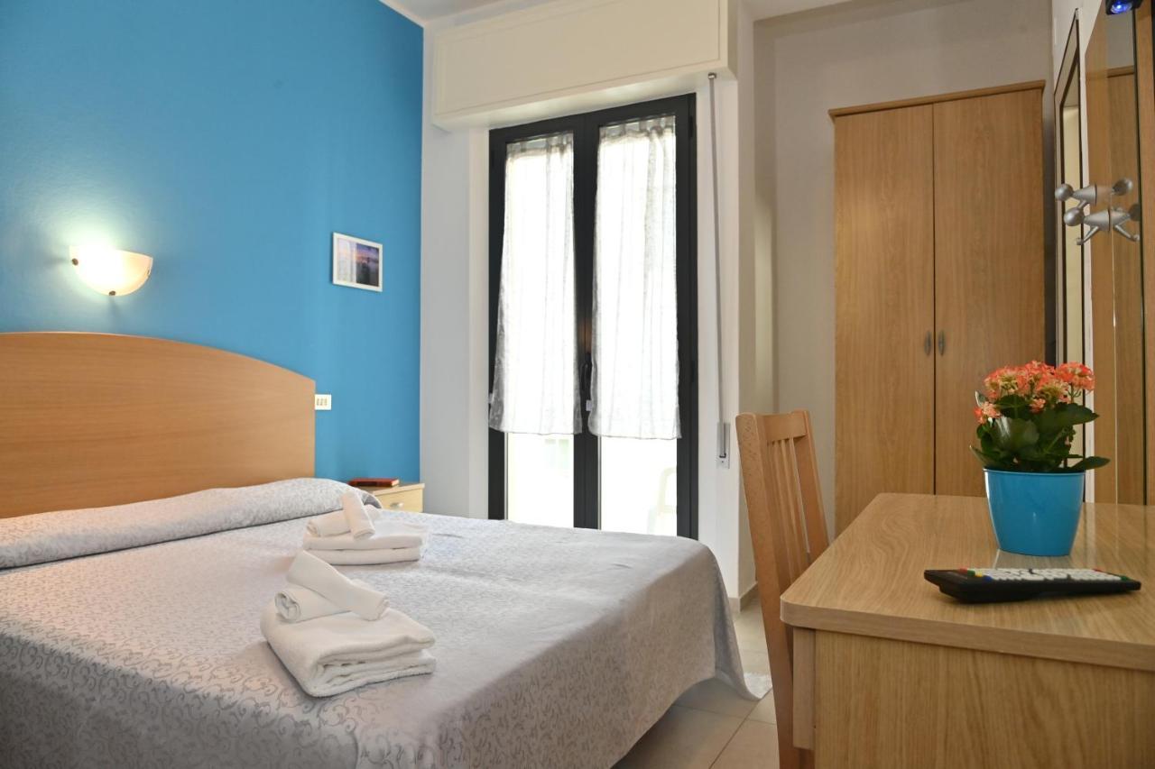 Hotel Italy Misano Adriatico Dış mekan fotoğraf